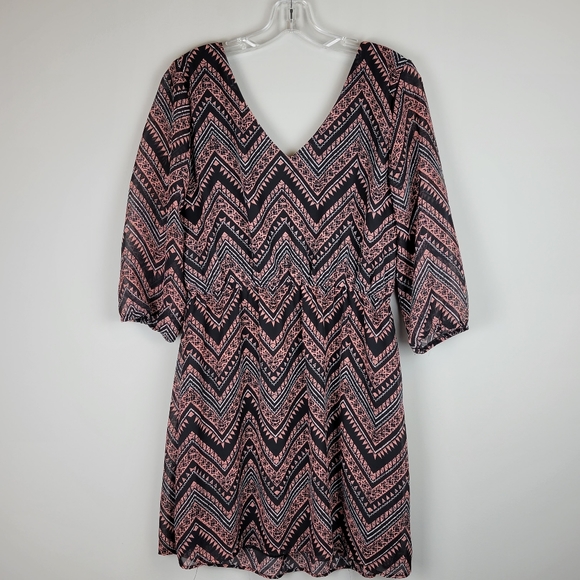 BeBop Patterned Dress - Picture 2 of 7